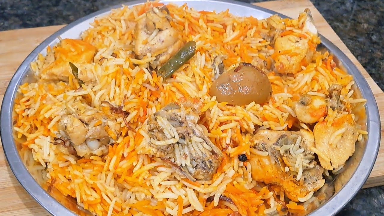 Chicken Yakhni Dum Biryani Ki Recipe / Bhune Masale K Sath Dilli Ki Famous Yakhni Dum Biryani 
