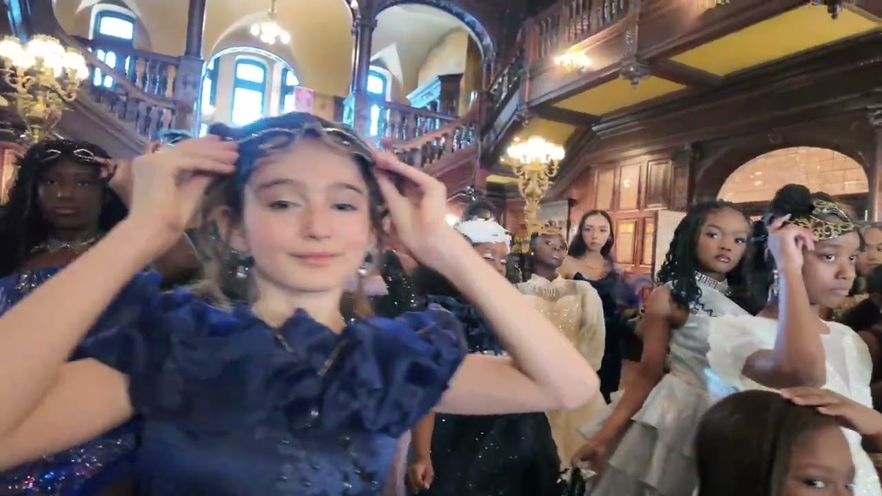 Jaylynn's World Boutique- Masquerade