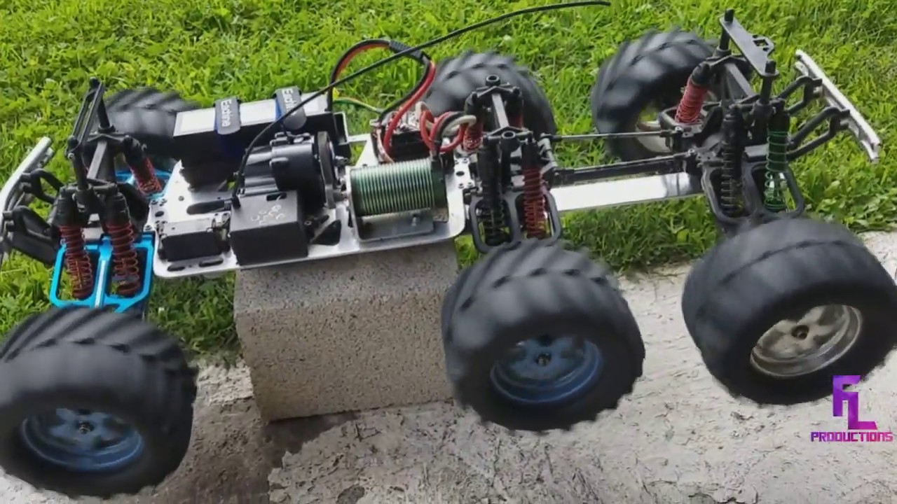 TRAXXAS  T-MAXX 6X6
