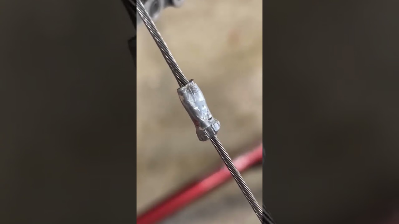 Internal cable Routing Hack || tips #shorts #shortsvideo #youtubeshorts #bikemaintenance #jugaad