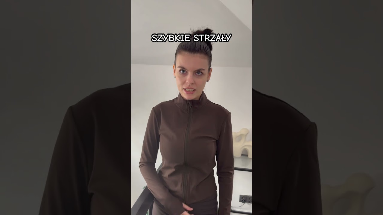 Dlaczego zimą NIE wolno polewać szyby gorącą wodą? ❌⚠️ Niniejszy materiał ma charakter satyryczny.