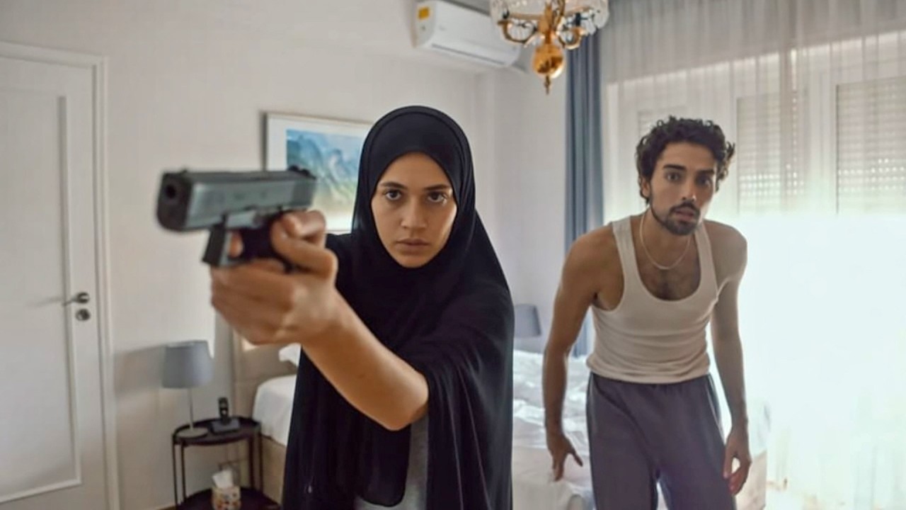 بيبعتوا بنت لاخـ ـطر دولة في العالم عشان تقوم الحرب العالمية التالتة | ملخص مسلسل tehran