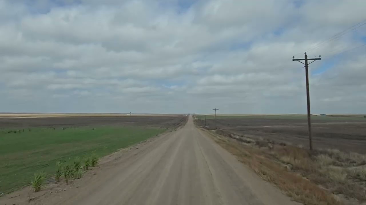 Hauling to the Feedlot in Stratton, Colorado 🚛 | Beautiful Countryside and Open Fields