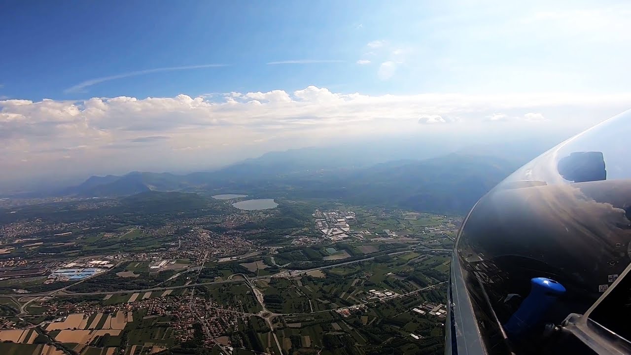 Soaring over Susa Valley entry with LS4 Glider