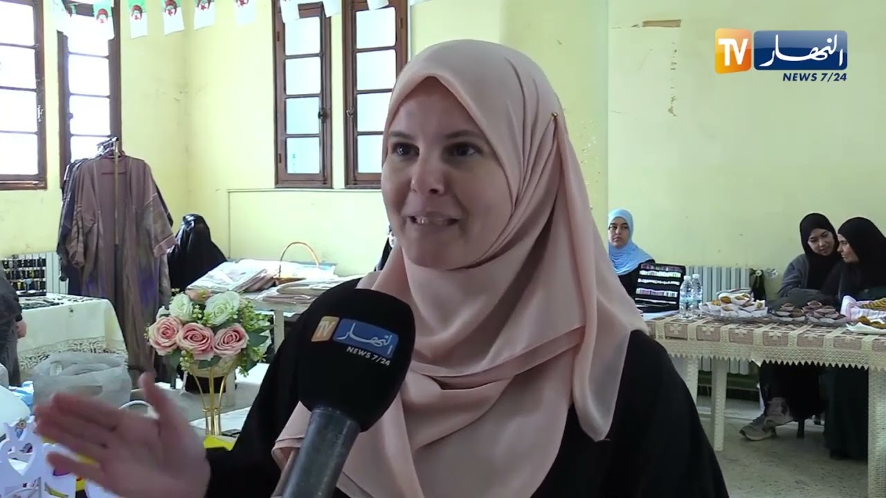 تنظيم معرض نسوي للحرف والصناعات التقليدية بمكتبة جسر قسنطينة