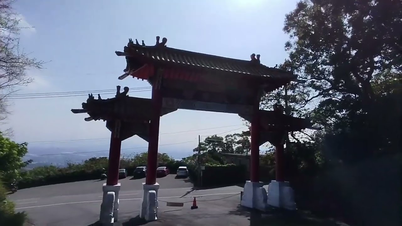 115. 2. 10    復興崗  到  竹子湖，經，台北大縱走，第一段.  尾巴有 行天宮的 水舞表演. 最高境界，就是，無聲 勝 有聲，咱們 就 聽音樂 吧！