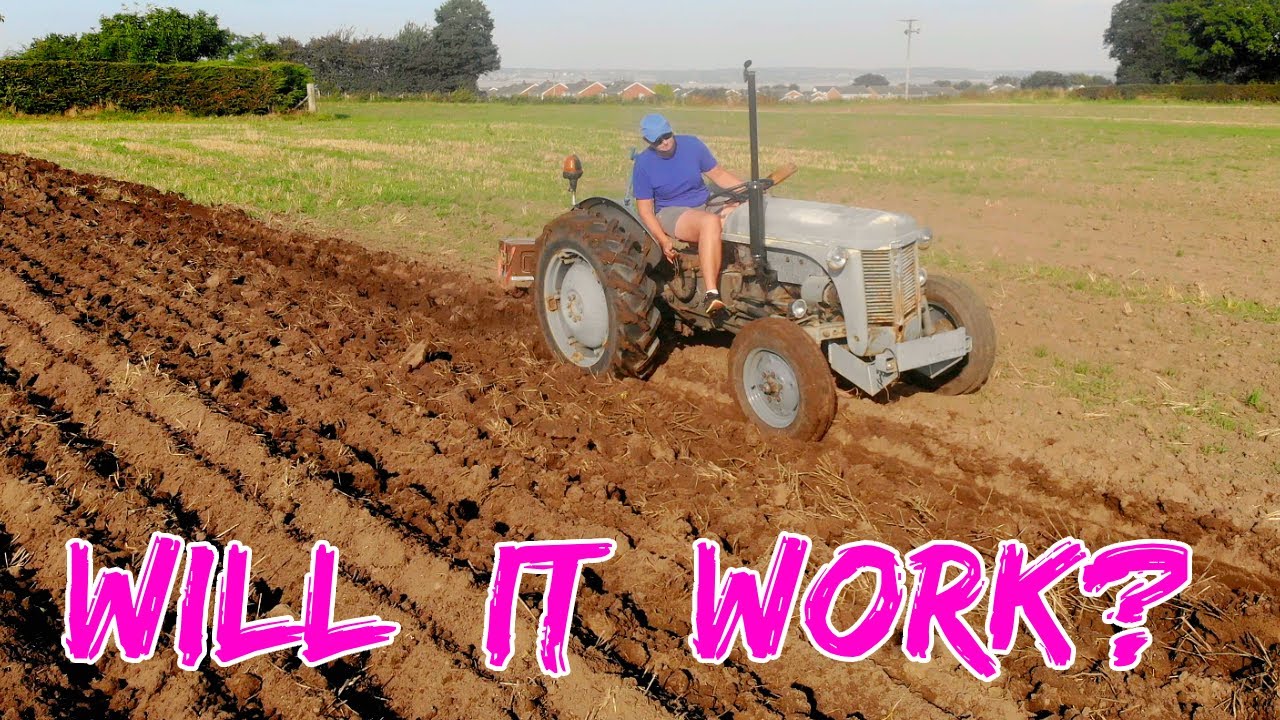 Testing the draft control of the T20 Ferguson tractor with the Ransomes Robin TS54a  2 furrow plough