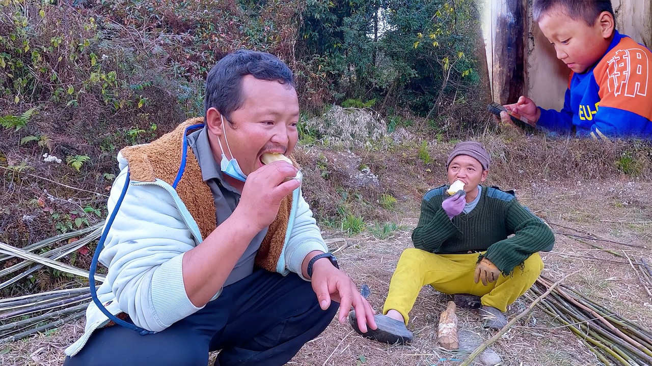 we are enjoying Village local water FOOD || village life with fresh farming food || Village life