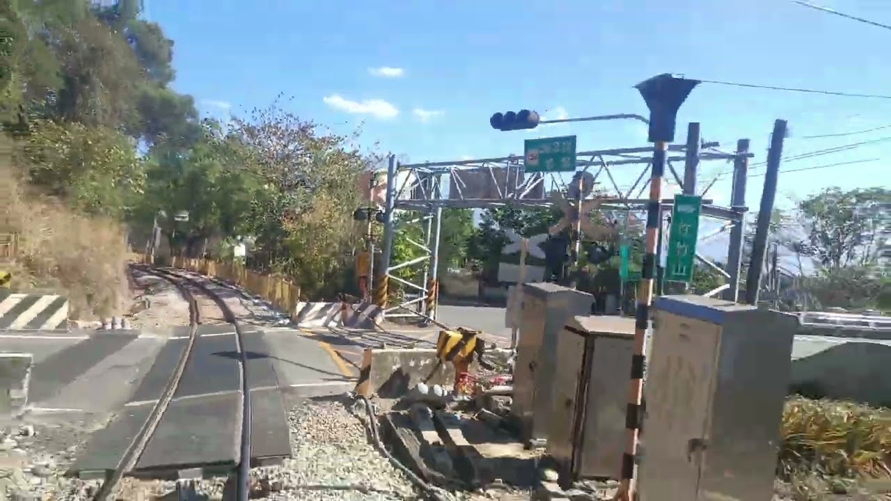 區間車2708次集集-二水 路程景 水里-集集 路程窗景(公路接駁)
