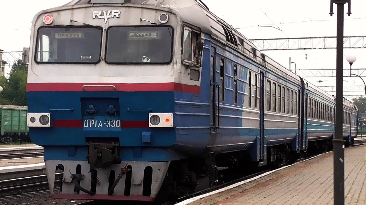 Подача дизель-поезда ДР1А-203/330 на посадку по станции Тернополь