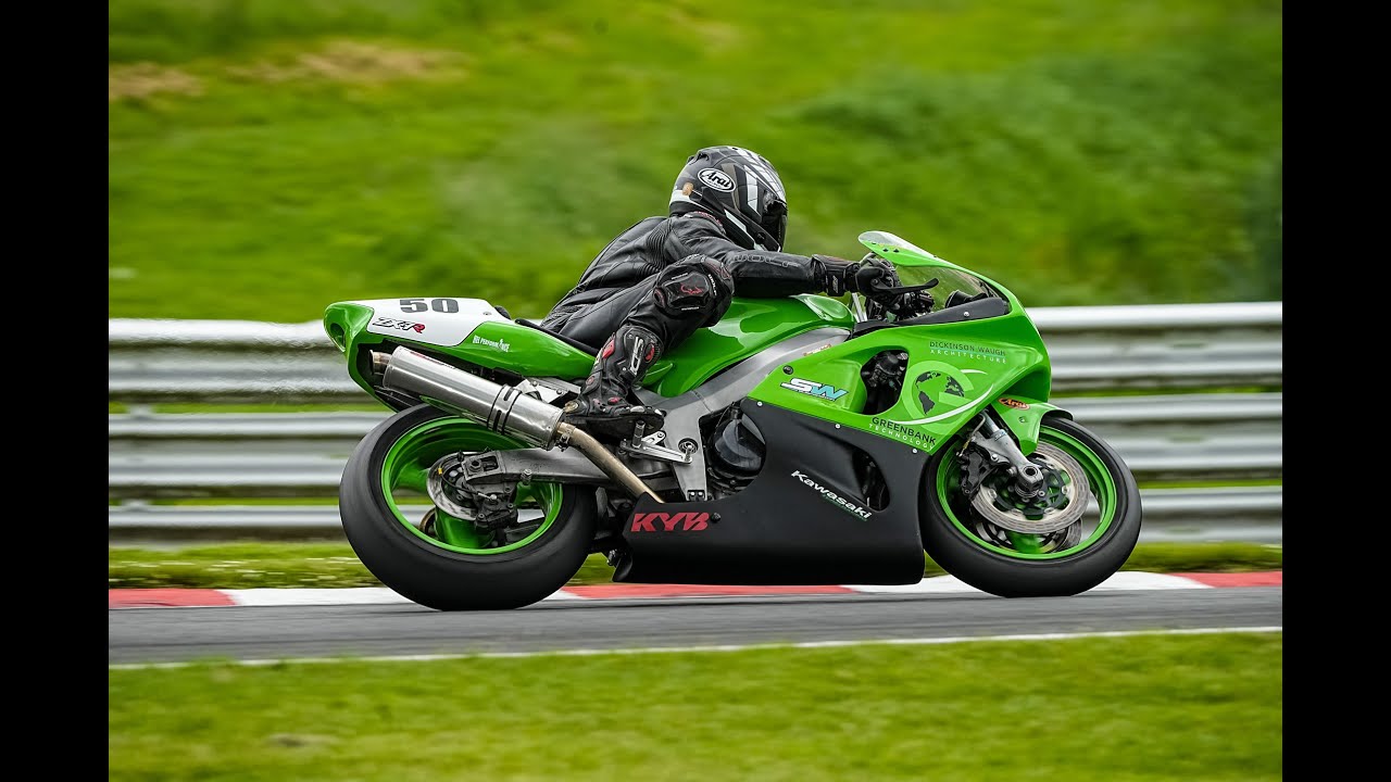 Oulton Park May 2022 on my 1999 ZX7r