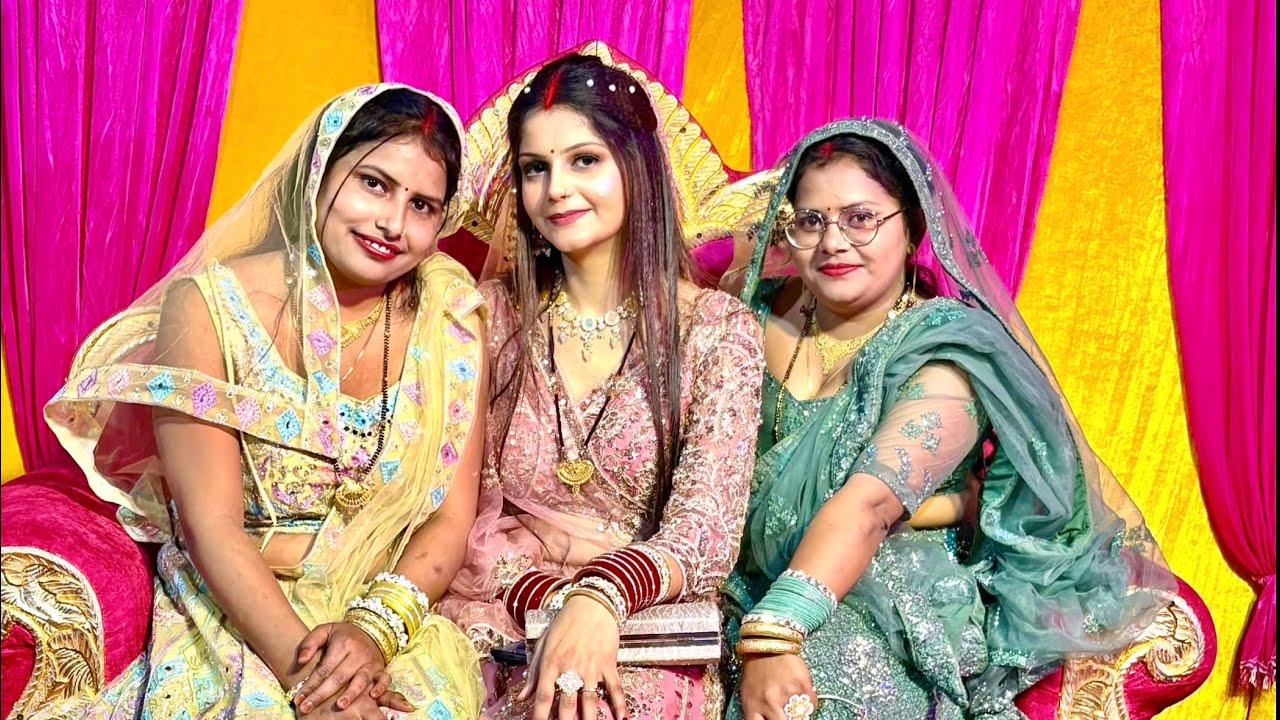 देखो आज कहाँ गए सादे में😊