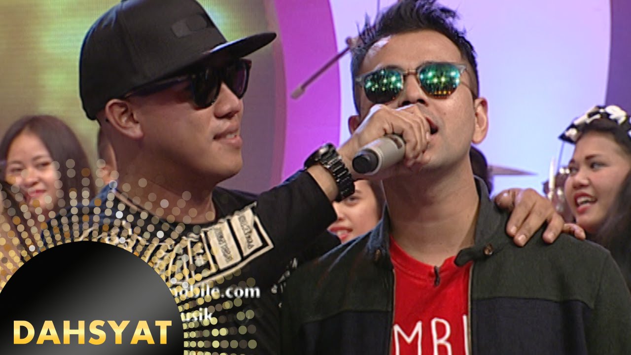 Ruri nyanyi 'Sesakit Sakitnya' bareng Raffi Ahmad [Dahsyat] [28 Des 2015]