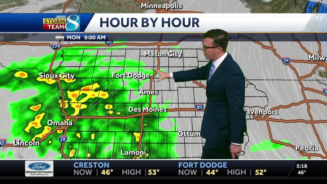 Iowa weather: Fog and rain today with snow chances for the holiday weekend