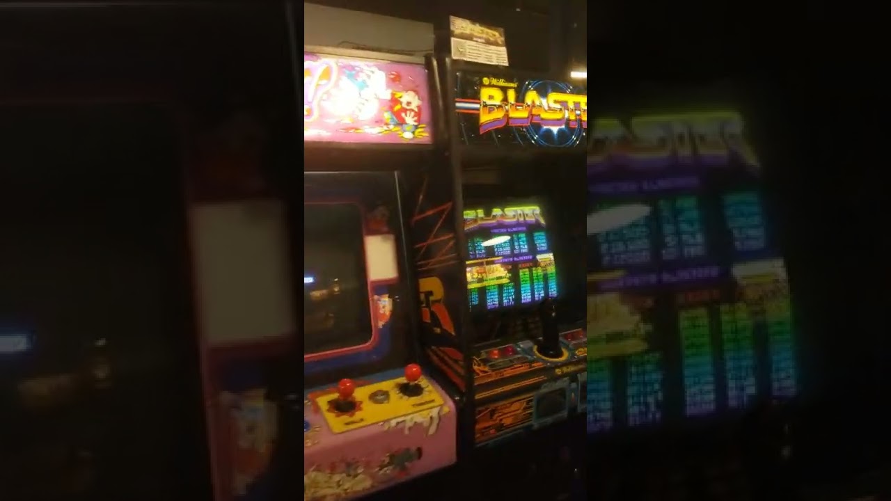 World's Largest Arcade Walk-through - Galloping Ghost Arcade, Brookfield, IL (5/7/22)