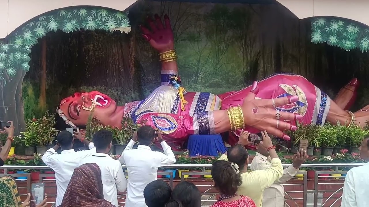 Shri radhe radhe radhe basane wali Radhe.. vrindavan_mathura...