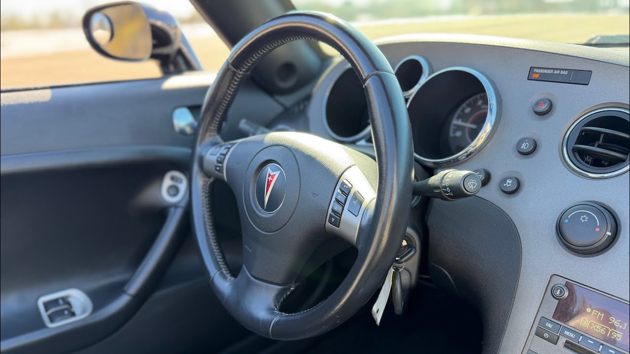 2007 Solstice GXP - Driving 
