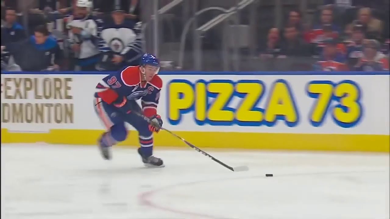 How to Skate Like Connor McDavid. Skating Stride in Slow Motion.