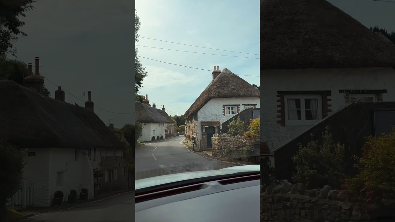 I can&rsquo;t get enough of these quaint country cottages 🌸 #lulworth #englishvillage #dorset #kimmfern