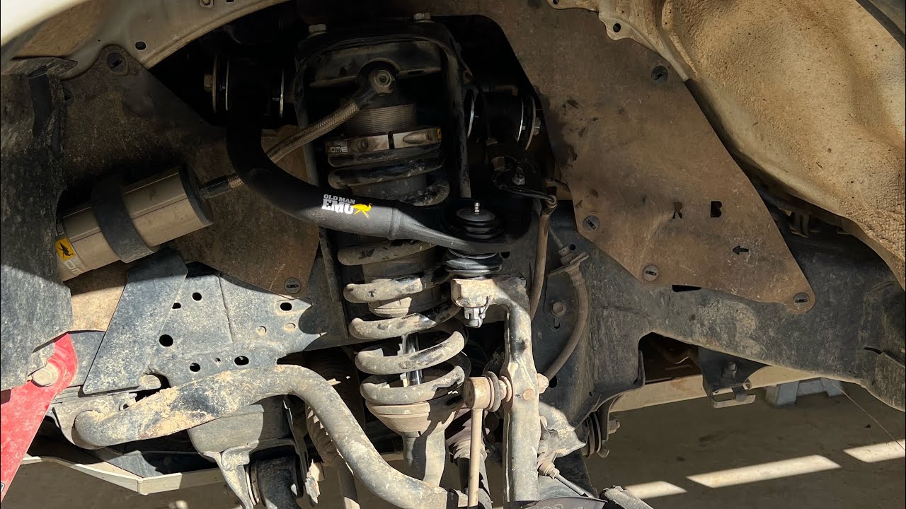 N80 HILUX ARB OME UCA INSTALL HOW TO || a must have for bigger tyres