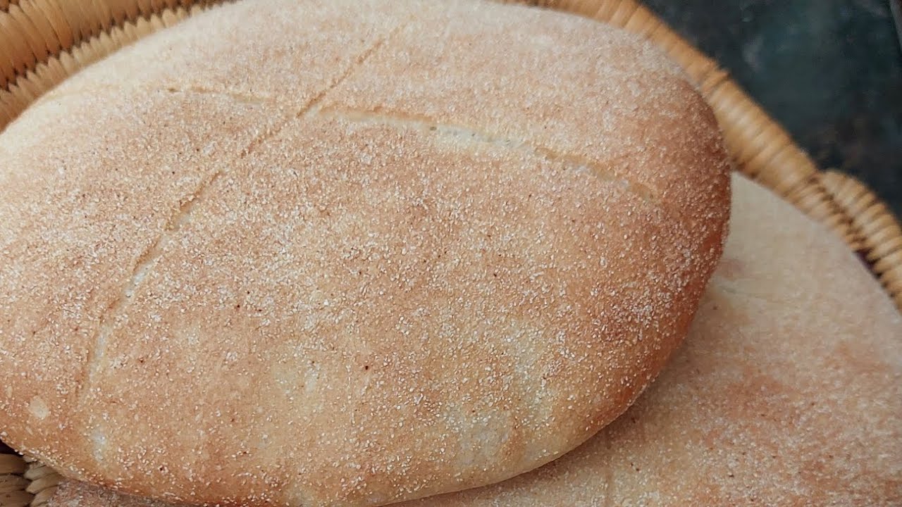 marokkanische brot im Backofen, khbizat, خبيزات خفافين،