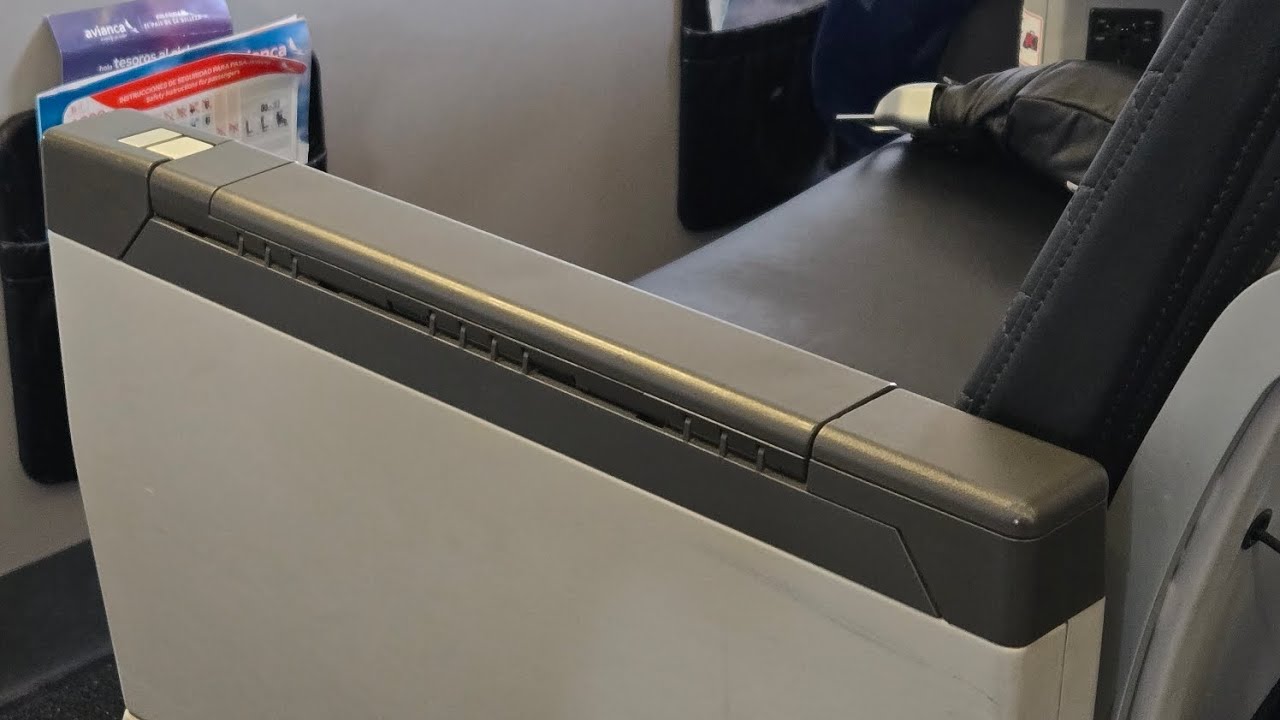 Avianca Airlines for Premium Class Comfort (Big Guy POV)