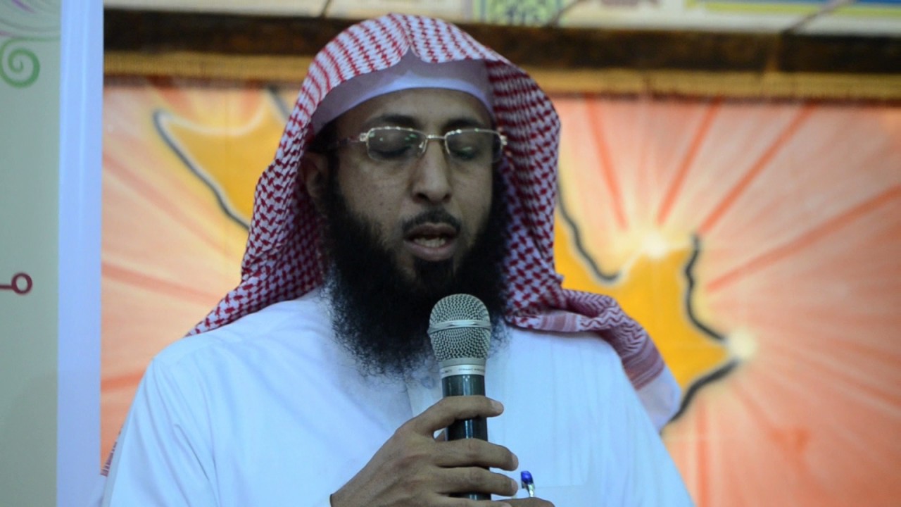 مدرسة بمحافظة الأفلاج تحتفل بدخول عمالها الفلبينيين الدين الإسلامي