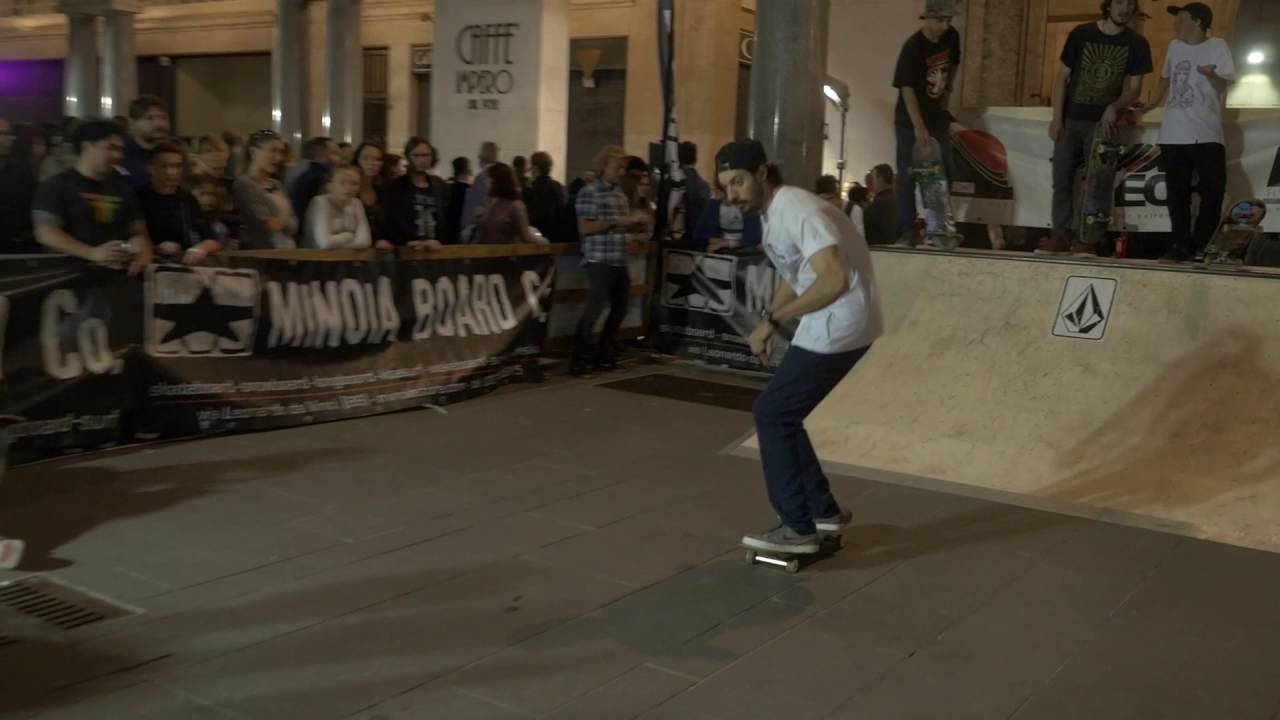 Minoia Board Co./FlyZone/Volcom Contest Piazza Vittoria -1000 Miglia Night- Brescia