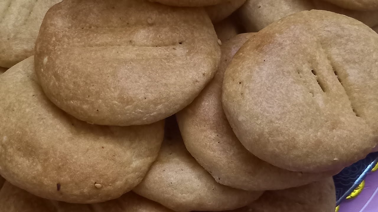 كيلو دقيق  وحبة زيت واعملي قرص  الافران الديبه دوب