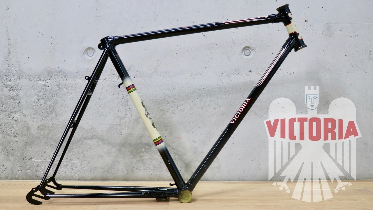 Sixties Bike Restoration (Part 2), Painting the Frame
