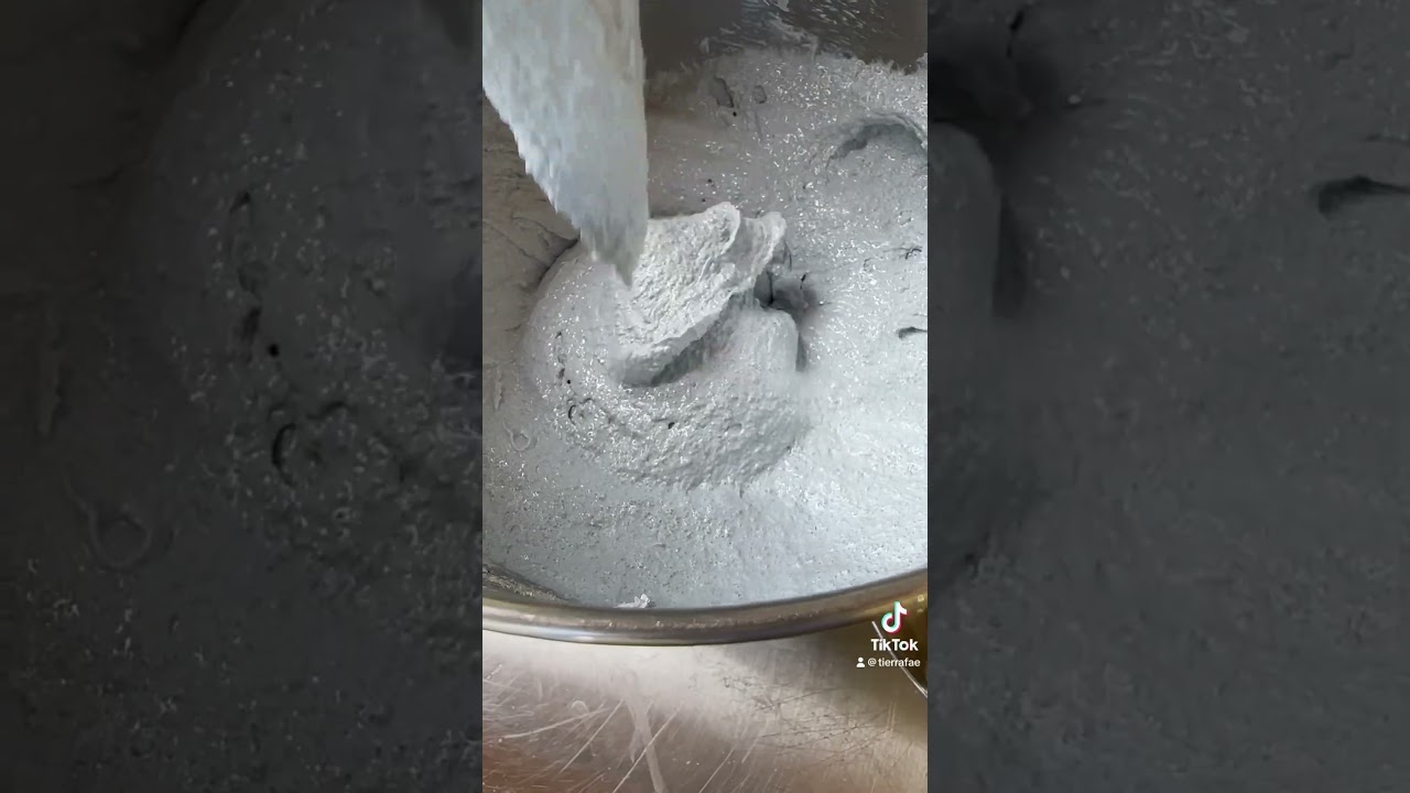 Making Moon Dust Whipped Sugar Scrub #soap #soapmaking #handmade