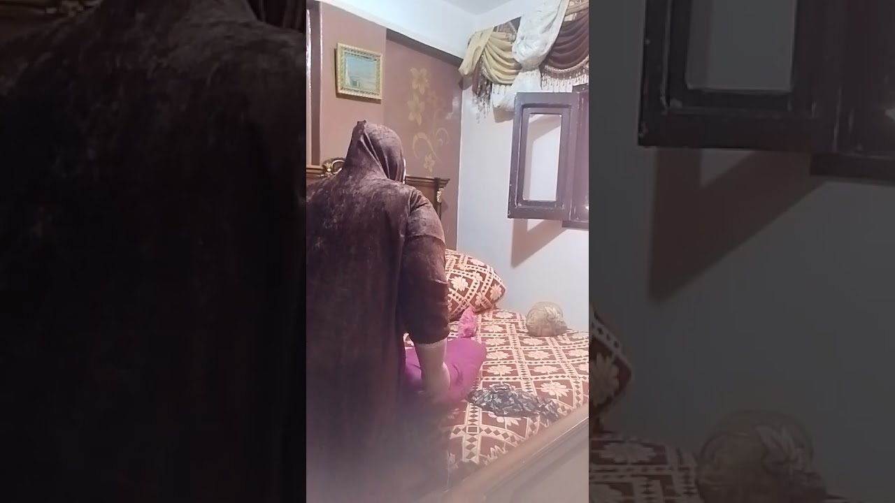 وطيت ووقعت تحت السرير 