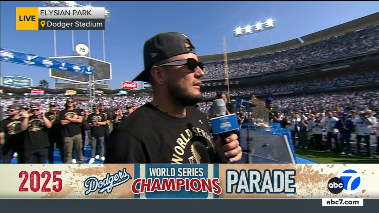Miguel Rojas dedicates World Series speech to his Dodgers teammates: 'It's not about me'