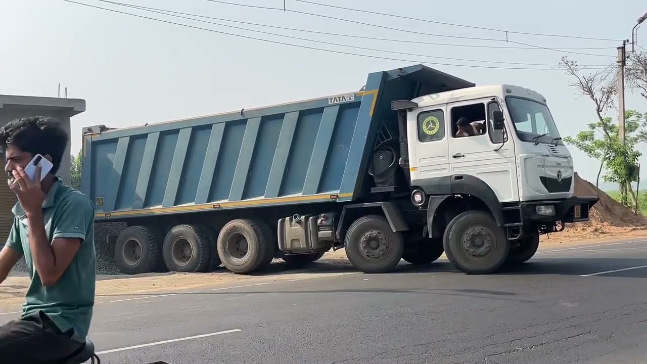 Dumper Truck Unloading Video | Dumper Unloading