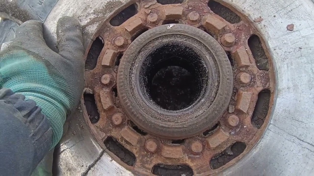 Тормозной диск, тормозной суппорт и шиномонтаж