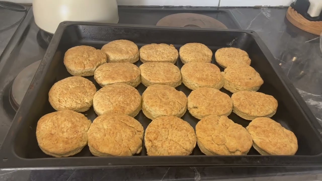 Soft and fluffy Amasi scones/ Eggless Amasi scones/6 ingredients scones 