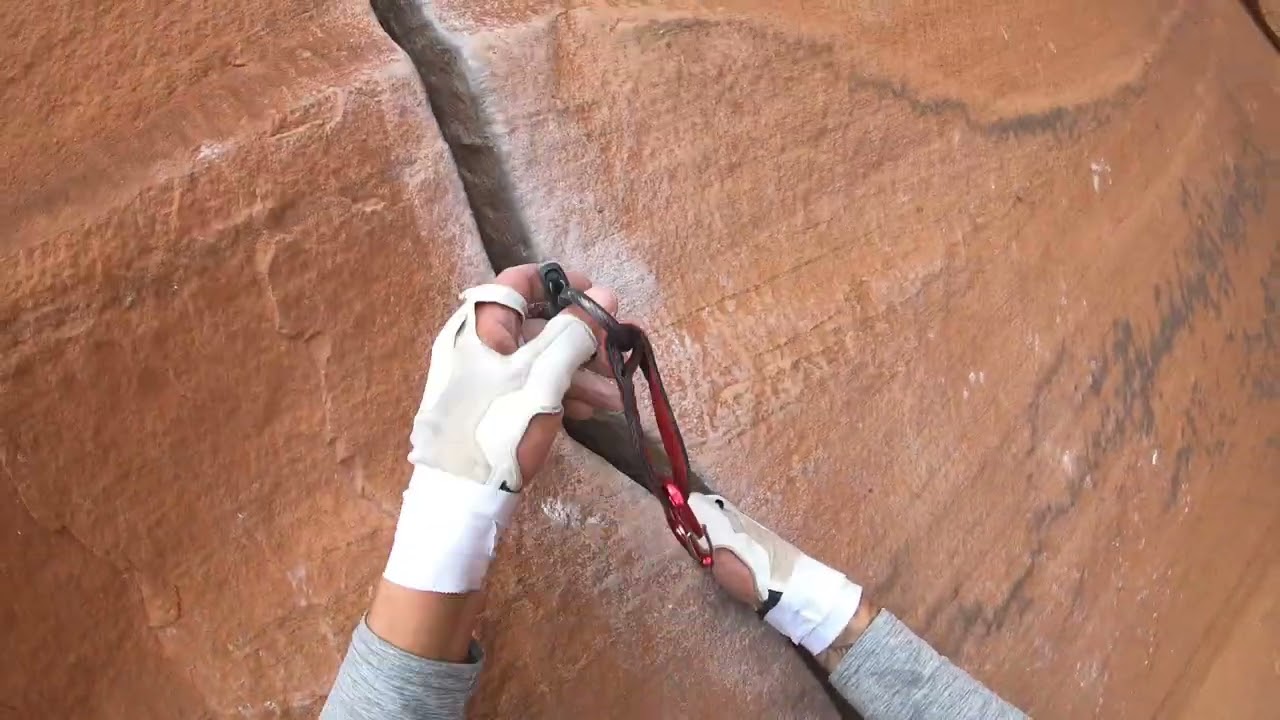 Scarface 5.11a/b Indian Creek, Utah