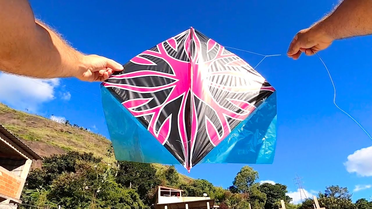 Nem o Menor foi Capaz de Parar o Sputnik do Rafinha Laçando Pipa no Morro do Bujão