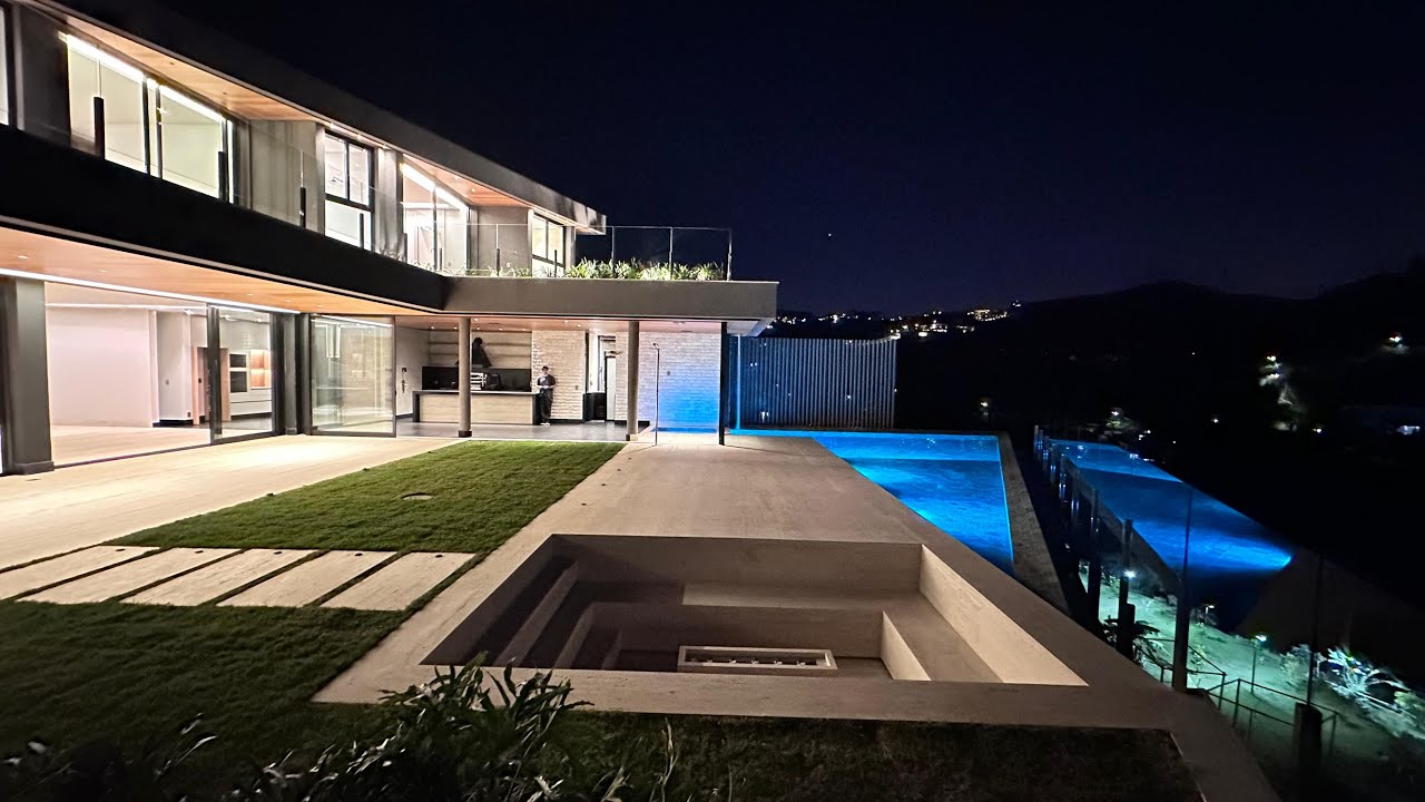 VALE DOS CRISTAIS - CASA À VENDA EM NOVA LIMA | LUXO, CONFORTO E UMA VISTA INCRÍVEL!