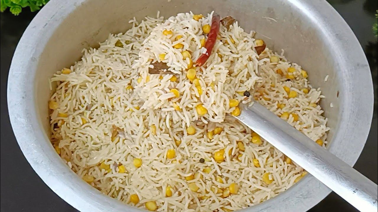 मोहर्रम पर बनने वाला चने की दाल का पुलाव | Muharram Special Chana Dal Pulao | Chana Dal Khichdi Reci