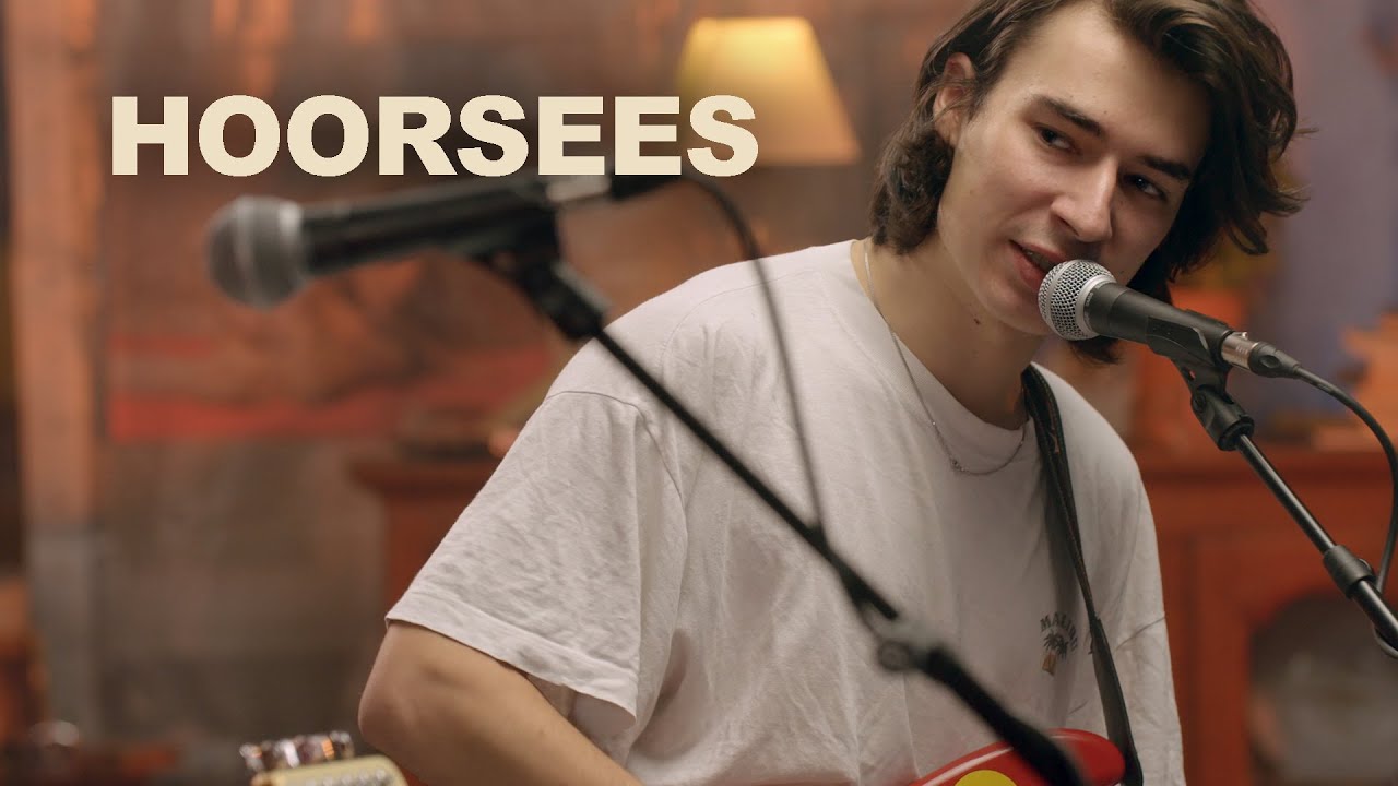 Hoorsees - TV & Bad Sports // Infectious | LES CAPSULES live performance