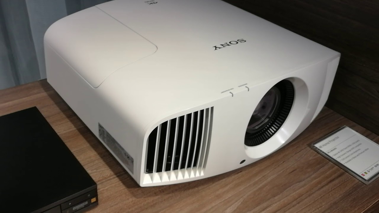 Sony 4K projectors VPL-VW760ES and VPL-VW260ES