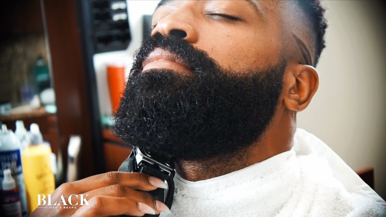 Trim & Shape The Beard with Dope Hair Design | Barber Spotlight #3 Show Kase