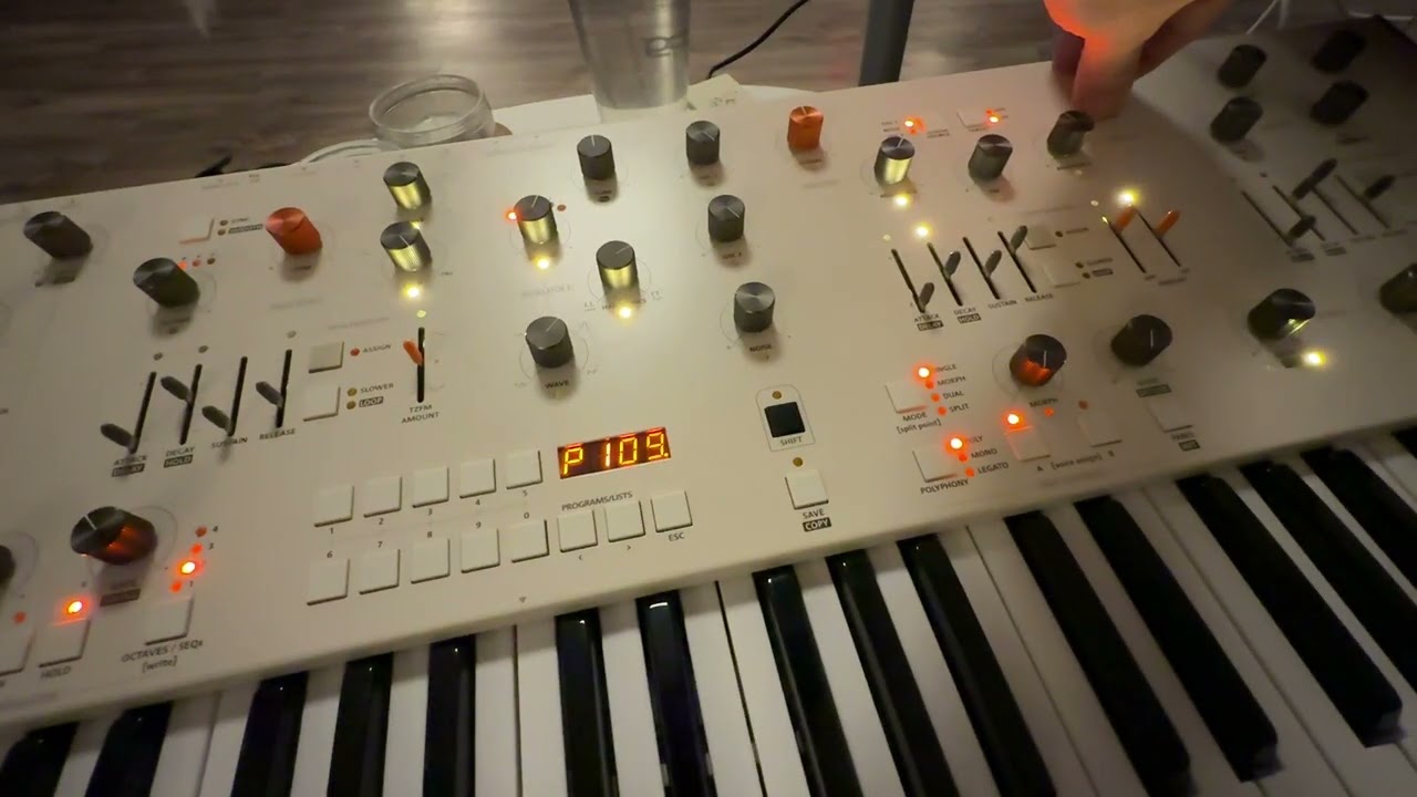 Magnolien aus Stahl - (very quick Phone rec.) - Frap Tools Magnolia Synthesizer 8 Voice