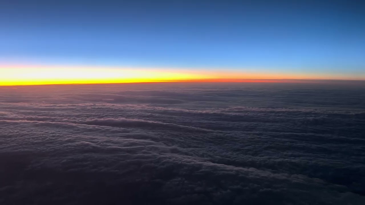 Alemania - España - Vuelo BER - PMI 14.02.2026 - Puesta de sol sobre las nubes