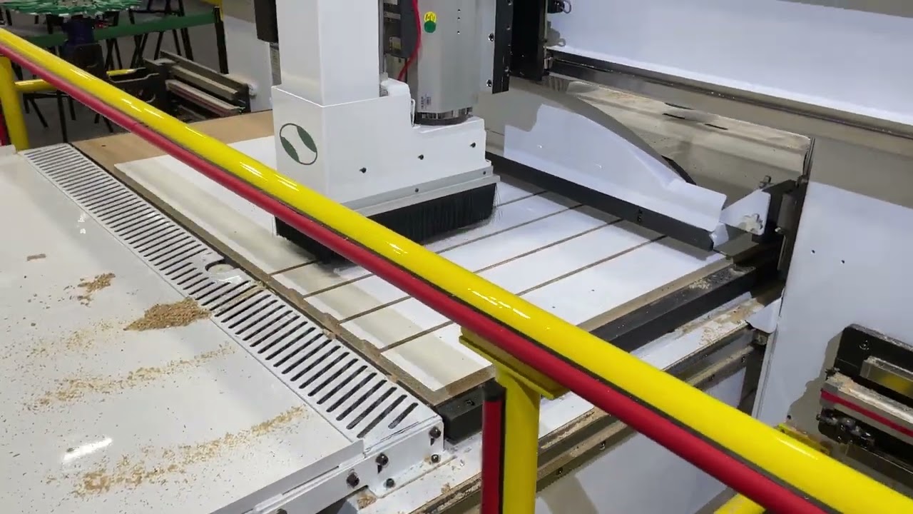CR Onsrud - T Series Melamine Cabinet Demo