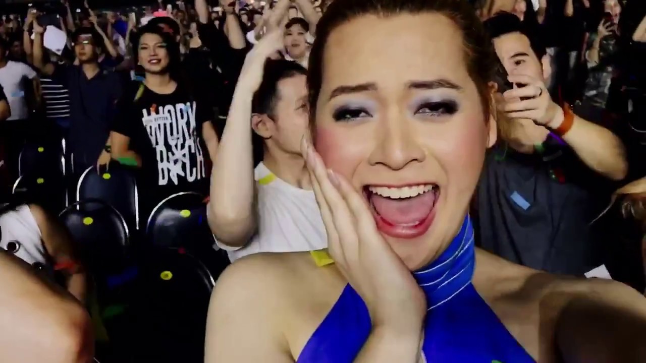 Britney Spears - Stronger/(You Drive Me) Crazy/Till The World Ends Live in Bangkok