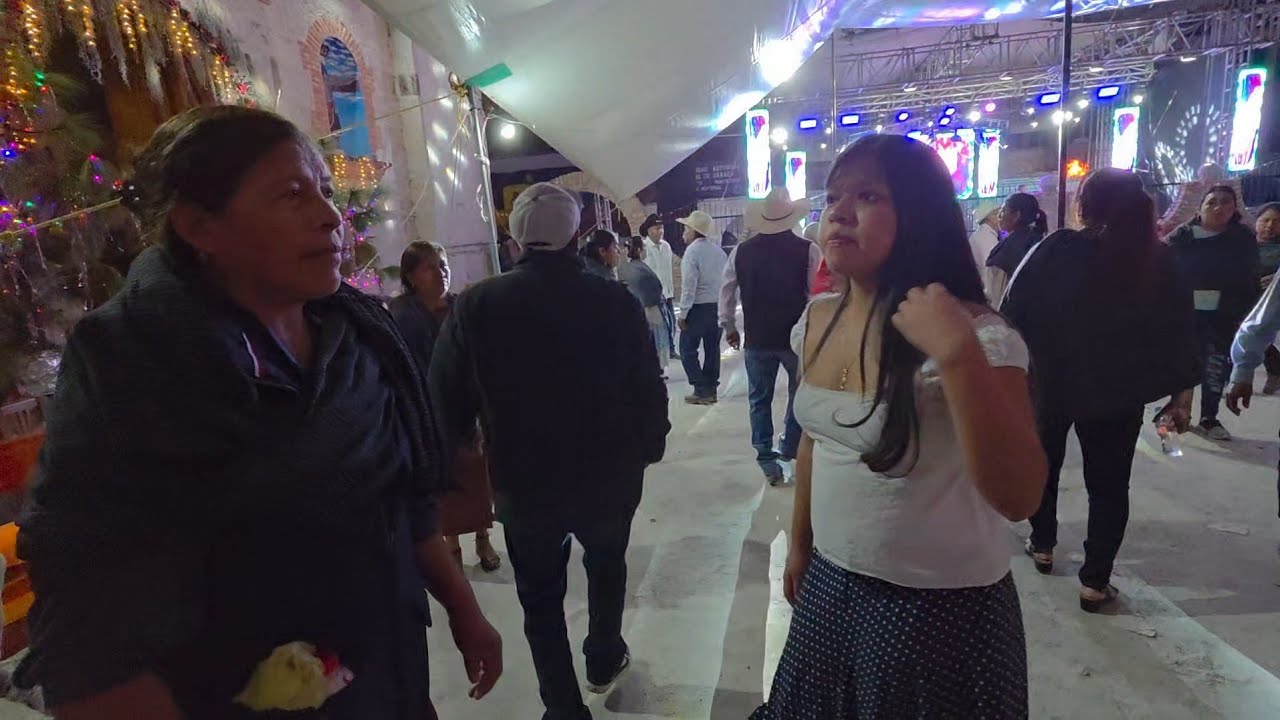 Baile de Bautizo del Niño Jesús en Santa Cruz San Juan Mixtepec Juxtlahuaca Oaxaca México 