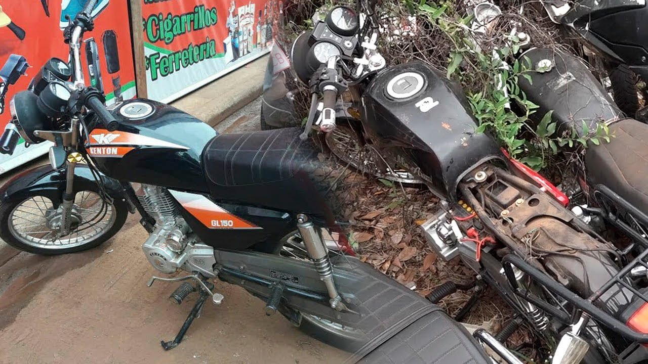 ENCONTR&Oacute; SU MOTOCICLETA DESARMADA EN EL CORRAL&Oacute;N