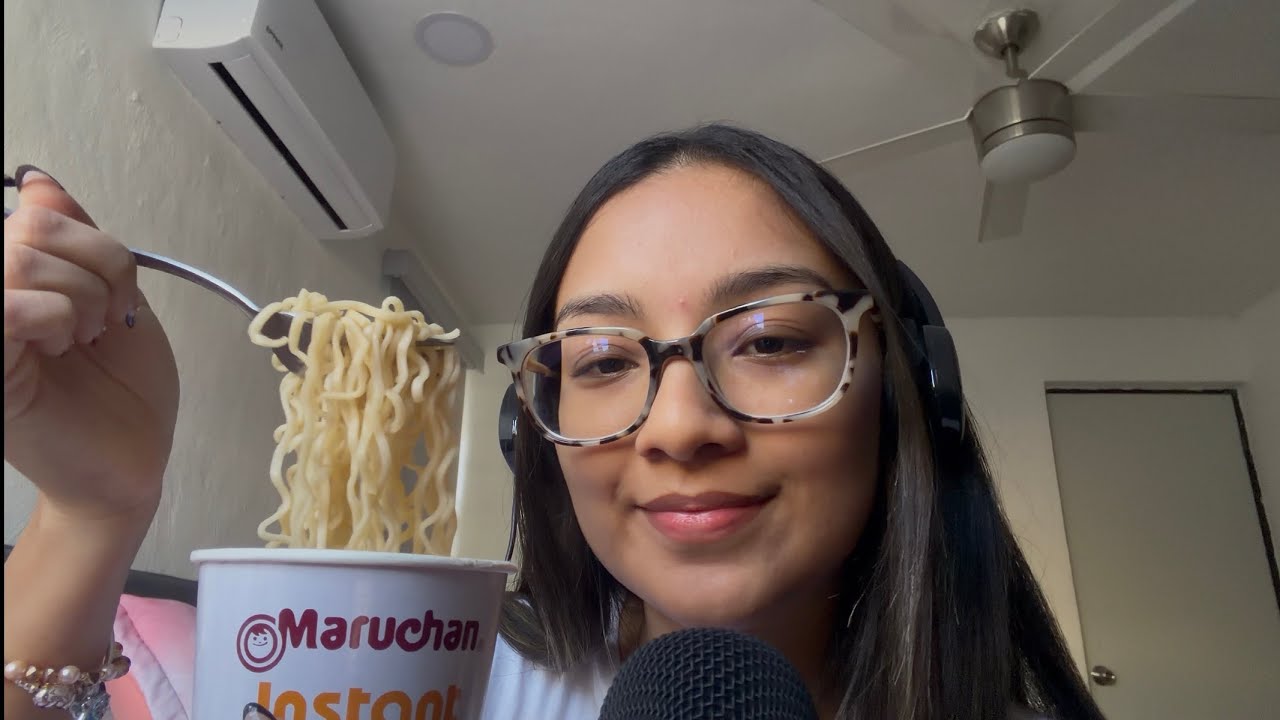 ASMR Comiendo sopa maruchan 🍜 eating sounds + talking